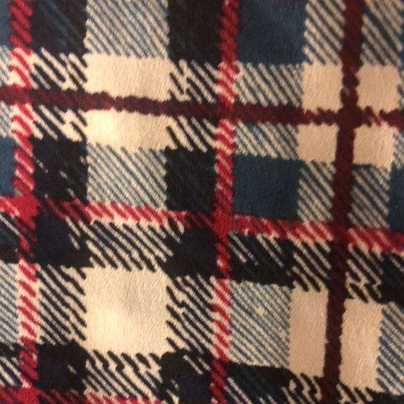 Gap lightweight plaid print top size medium - Picture 3 of 3